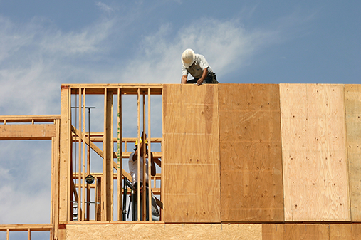 What are the advantages of the wood structure in ancient architecture?